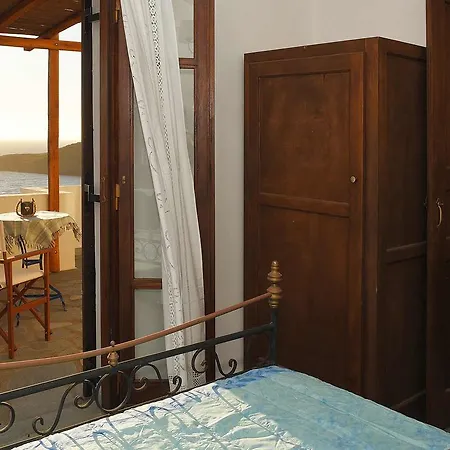 Anemos And Almyra Kini