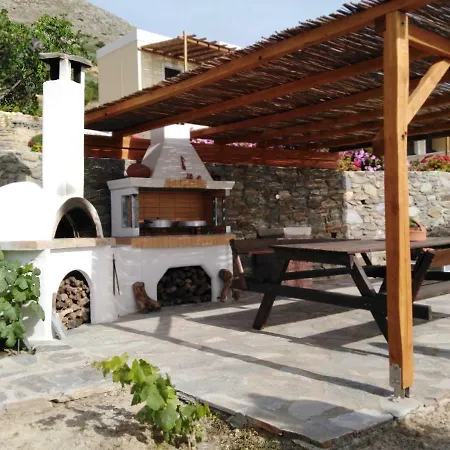 Anemos And Almyra Appartement *