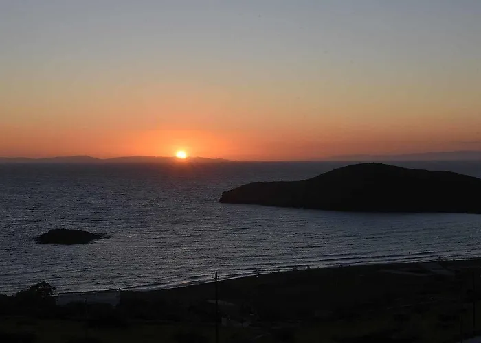 Daire Anemos And Almyra *