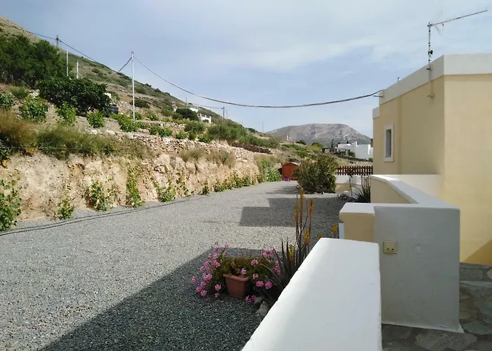 Anemos And Almyra 아파트